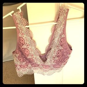 Victoria’s Secret Lace Bralette 💜